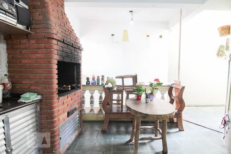 Casa à venda com 370m², 4 quartos e 3 vagasChurrasqueira