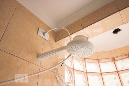 Casa à venda com 370m², 4 quartos e 3 vagasBanheiro Suíte 1