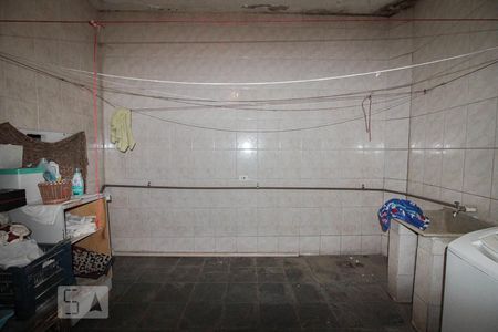 Casa à venda com 370m², 4 quartos e 3 vagasArea de serviço