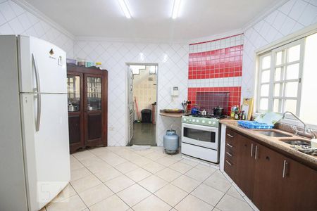 Casa à venda com 370m², 4 quartos e 3 vagasCozinha