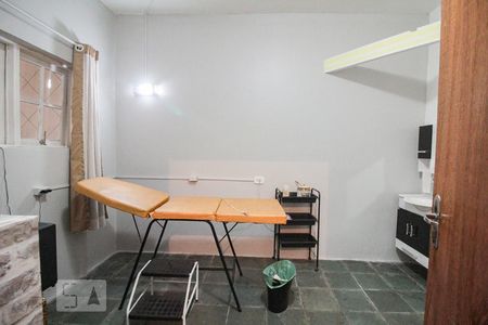 Casa à venda com 370m², 4 quartos e 3 vagasQuarto de serviço