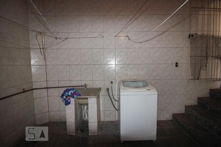 Casa à venda com 370m², 4 quartos e 3 vagasArea de serviço