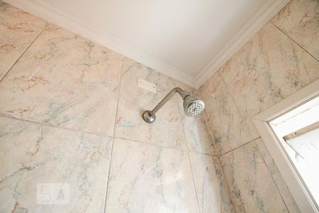 Casa à venda com 370m², 4 quartos e 3 vagasBanheiro Suíte 2