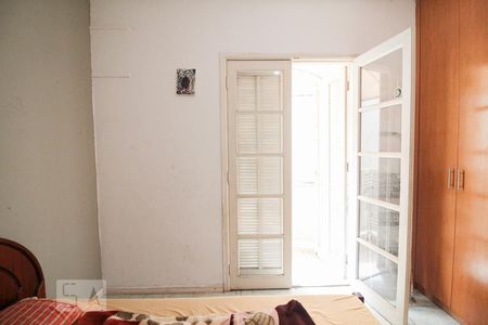 Casa à venda com 370m², 4 quartos e 3 vagasSuíte 2