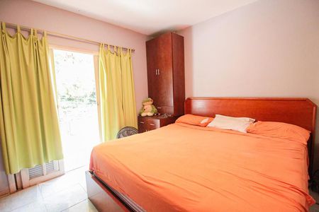 Casa à venda com 370m², 4 quartos e 3 vagasSuíte 1