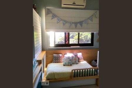 Quarto de apartamento para alugar com 2 quartos, 80m² em Botafogo, Rio de Janeiro