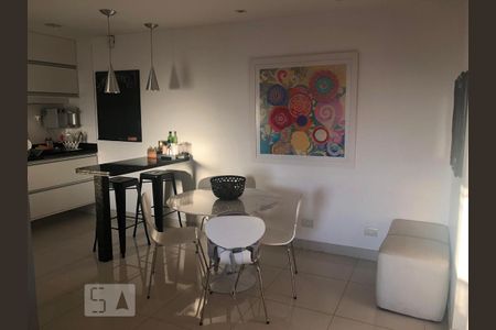 Apartamento para alugar com 80m², 2 quartos e 1 vaga Apartamento para alugar com 80m², 2 quartos e 1 vagaCozinha