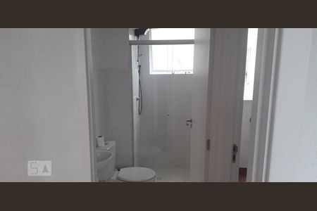 Banheiro de apartamento à venda com 2 quartos, 45m² em São José, Canoas