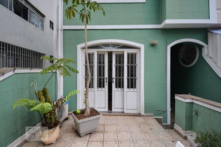 Varanda de casa à venda com 4 quartos, 200m² em Jardim Paulista, São Paulo