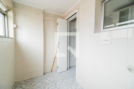 Apartamento para alugar com 150m², 3 quartos e 2 vagas Apartamento para alugar com 150m², 3 quartos e 2 vagasÁrea de Serviço