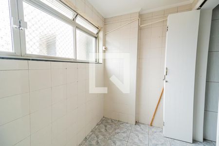 Apartamento para alugar com 150m², 3 quartos e 2 vagas Apartamento para alugar com 150m², 3 quartos e 2 vagasÁrea de Serviço