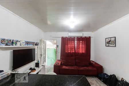 Sala de casa para alugar com 2 quartos, 120m² em Vila Bertioga, São Paulo