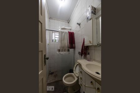 Casa para alugar com 120m², 2 quartos e 3 vagas Casa para alugar com 120m², 2 quartos e 3 vagasBanheiro