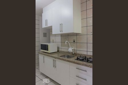 Cozinha de kitnet/studio para alugar com 1 quarto, 28m² em Trindade, Florianópolis