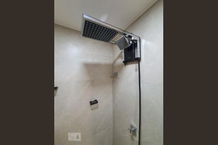 Detalhe do banheiro  de apartamento à venda com 2 quartos, 50m² em Liberdade, São Paulo