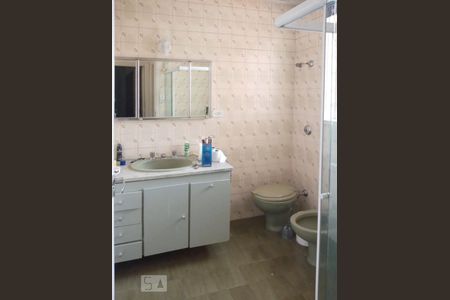 Banheiro de casa à venda com 4 quartos, 250m² em Perdizes, São Paulo