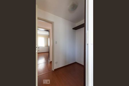 Apartamento para alugar com 78m², 2 quartos e 1 vagaQuarto  Reversível