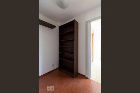 Apartamento para alugar com 78m², 2 quartos e 1 vagaQuarto  Reversível