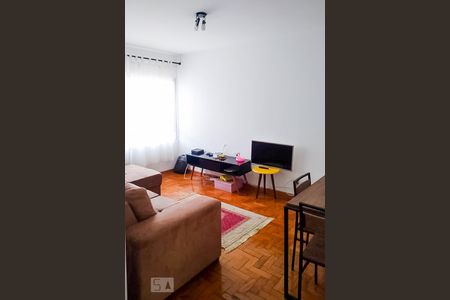 Sala de apartamento para alugar com 2 quartos, 69m² em Cidade Monções, São Paulo