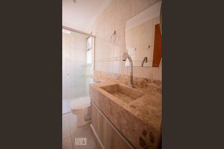 Banheiro de apartamento à venda com 2 quartos, 64m² em Loteamento Country Ville, Campinas