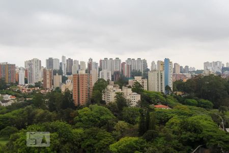 Apartamento à venda com 140m², 4 quartos e 2 vagasVista da suíte 2