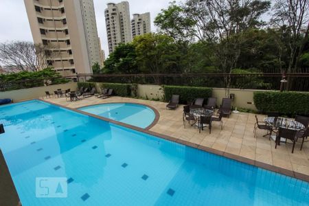 Apartamento à venda com 140m², 4 quartos e 2 vagasÁrea comum - Piscina