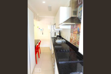 Apartamento para alugar com 70m², 2 quartos e 2 vagasCozinha