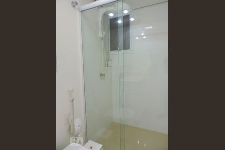 Apartamento para alugar com 70m², 2 quartos e 2 vagasBanheiro - Box