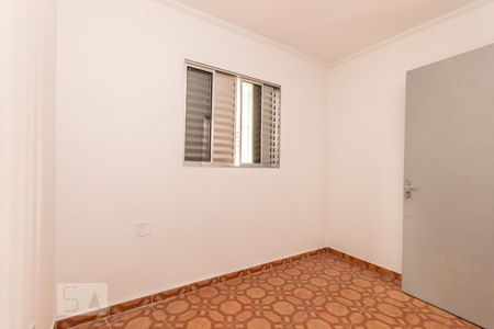 Quarto 2 de casa para alugar com 3 quartos, 100m² em Vila Marieta, São Paulo
