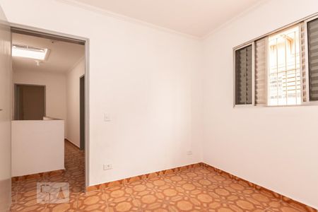 Quarto 3 de casa para alugar com 3 quartos, 100m² em Vila Marieta, São Paulo