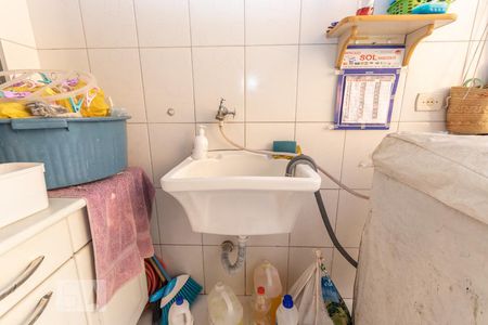 Casa à venda com 240m², 3 quartos e sem vagaÁrea de serviço