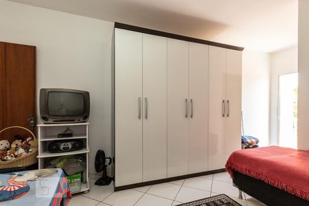 Suíte  de casa para alugar com 3 quartos, 240m² em Parque Artur Alvim, São Paulo