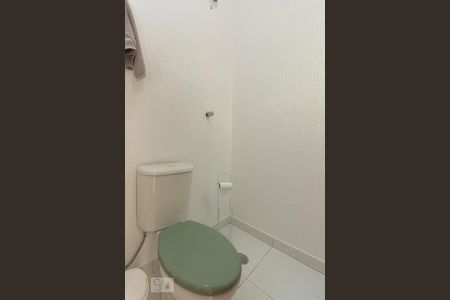 Casa à venda com 240m², 3 quartos e sem vagaLavabo 