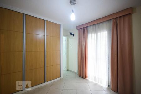 Casa à venda com 150m², 3 quartos e 2 vagas Casa à venda com 150m², 3 quartos e 2 vagasSuíte