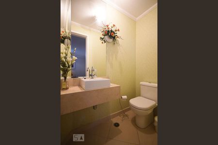 Casa à venda com 150m², 3 quartos e 2 vagas Casa à venda com 150m², 3 quartos e 2 vagasLavabo