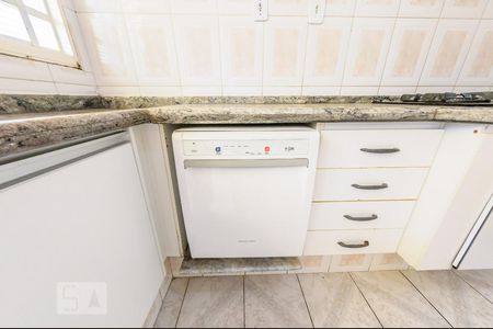 Casa à venda com 415m², 6 quartos e 4 vagasCozinha