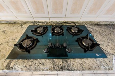 Casa à venda com 415m², 6 quartos e 4 vagasCozinha