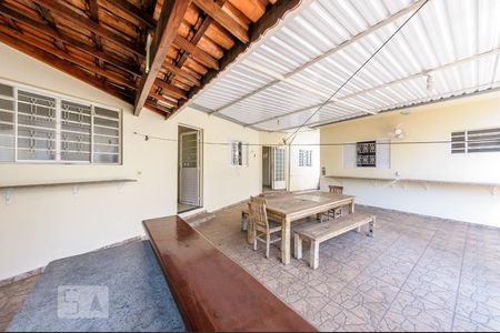 Casa à venda com 415m², 6 quartos e 4 vagasQuintal