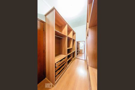 Casa à venda com 415m², 6 quartos e 4 vagasCloset - Quarto 3 