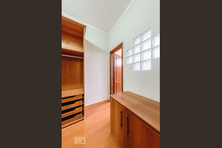 Casa à venda com 415m², 6 quartos e 4 vagasCloset - Quarto 3 