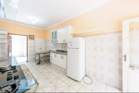 Casa à venda com 415m², 6 quartos e 4 vagasCozinha