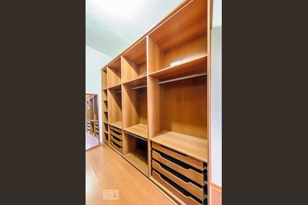 Casa à venda com 415m², 6 quartos e 4 vagasCloset - Quarto 3 