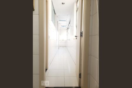 Corredor de apartamento à venda com 4 quartos, 121m² em Pinheiros, São Paulo