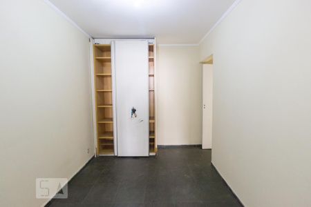 Casa à venda com 270m², 3 quartos e 2 vagasQuarto