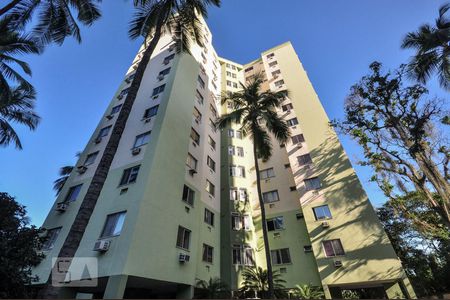 Apartamento à venda com 37m², 1 quarto e 1 vagaFachada