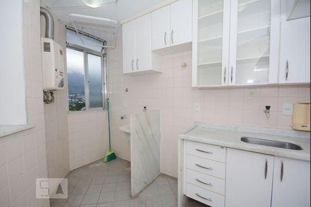 Apartamento à venda com 37m², 1 quarto e 1 vagaCozinha e Área de Serviço
