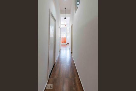 Corredor de apartamento para alugar com 4 quartos, 70m² em Jardim Santa Maria, São Paulo