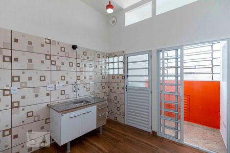 Sala/Cozinha de apartamento para alugar com 4 quartos, 70m² em Jardim Santa Maria, São Paulo