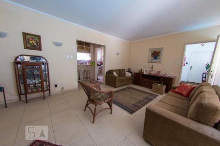 Apartamento à venda com 135m², 2 quartos e 1 vaga Apartamento à venda com 135m², 2 quartos e 1 vagaSala