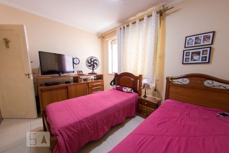 Apartamento à venda com 135m², 2 quartos e 1 vaga Apartamento à venda com 135m², 2 quartos e 1 vagaQuarto